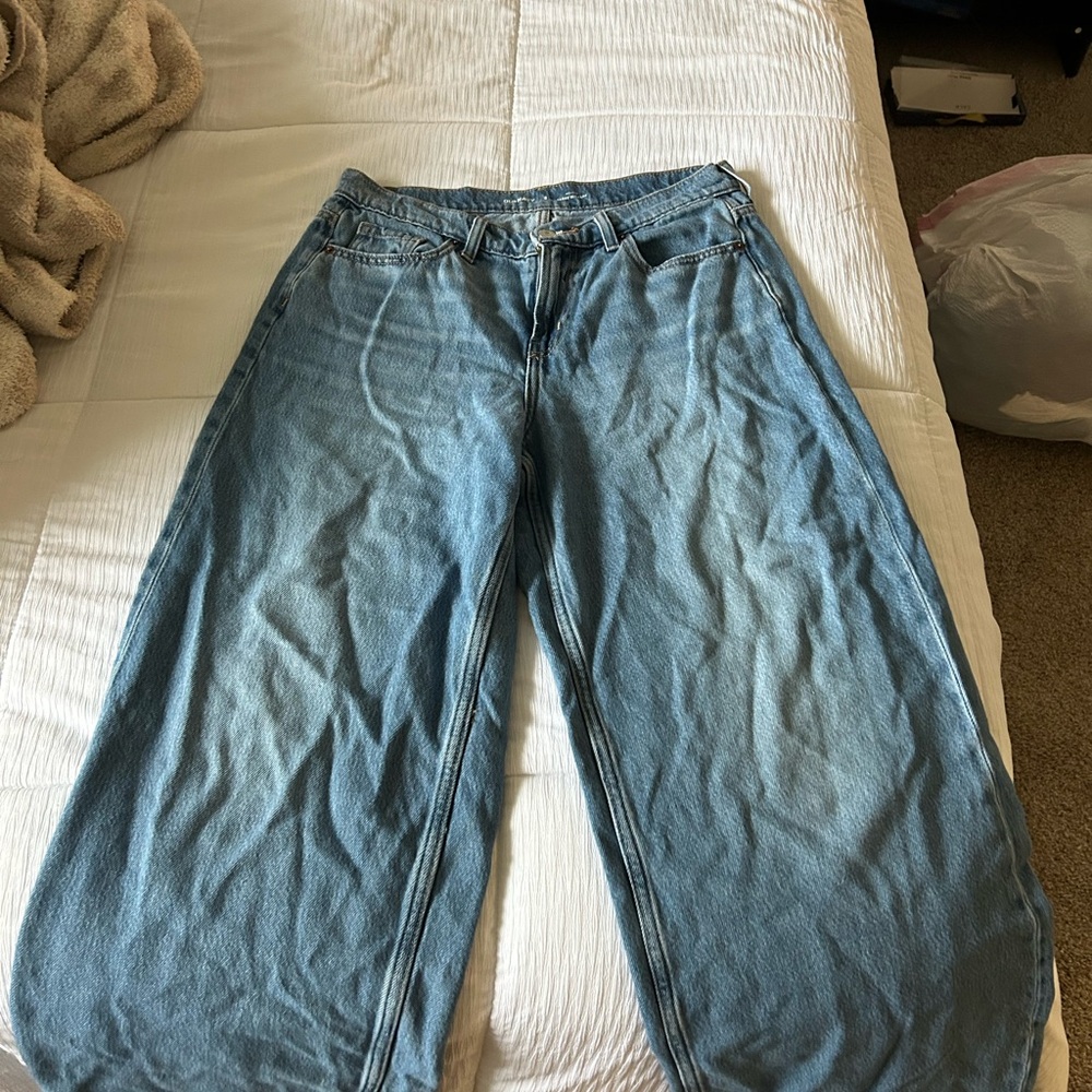 Wide-Leg Blue Jeans